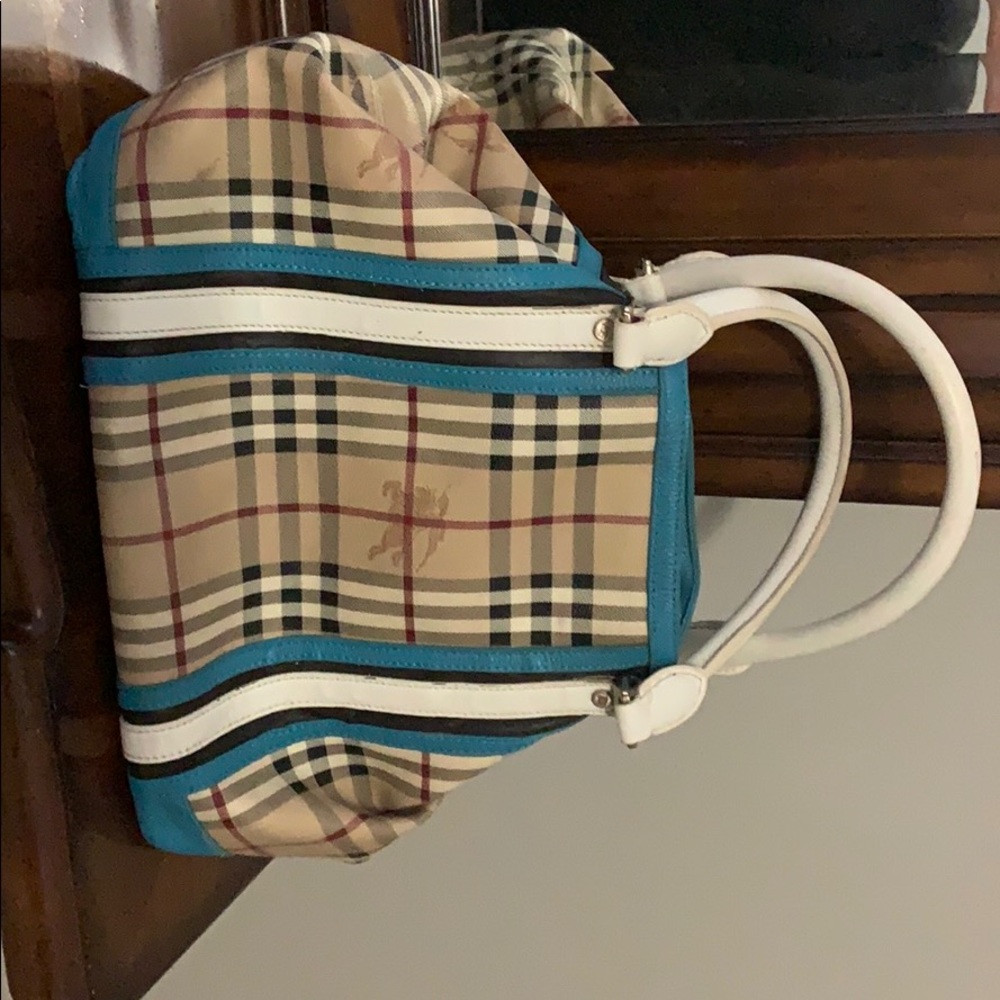Burberry 100%Authentic bag - Picture 10 of 13